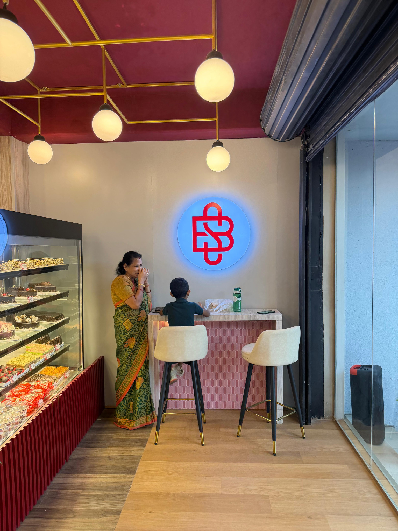 Seating and displays inside the new BakeShop outlet